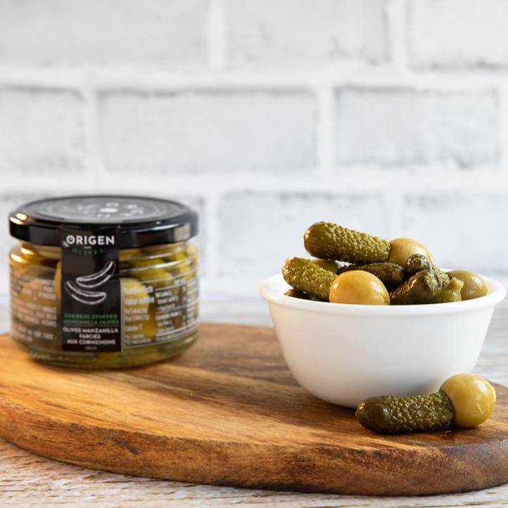 Origen green manzanilla olives stuffed with gherkins - Solfarmers